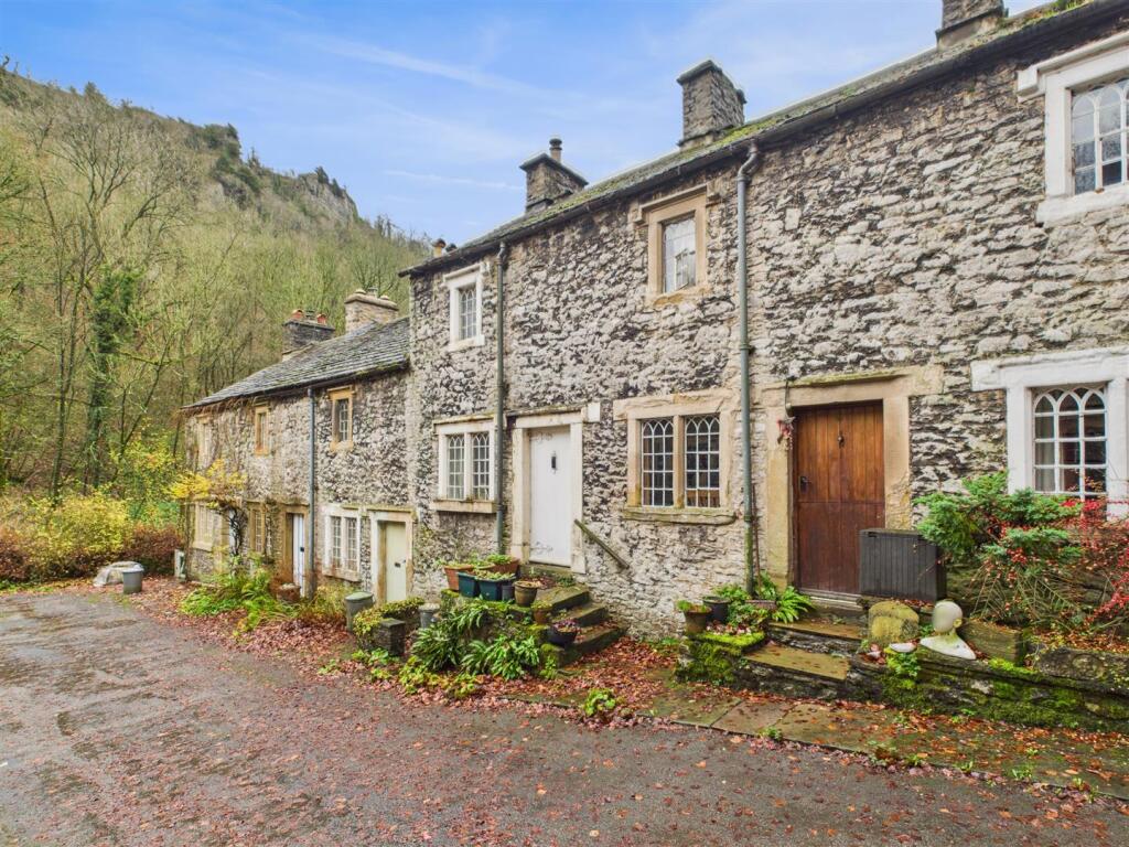 Main image of property: Cressbrook, Buxton