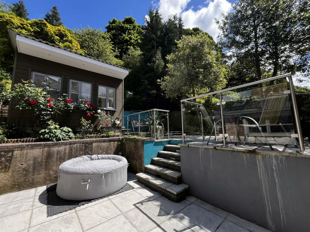 Additional property image - Coombend, Radstock
