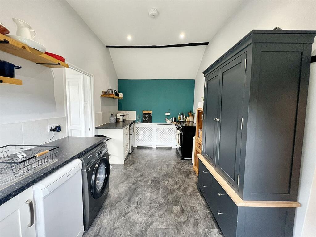 Additional property image - Farleigh Wick, Bradford-On-Avon