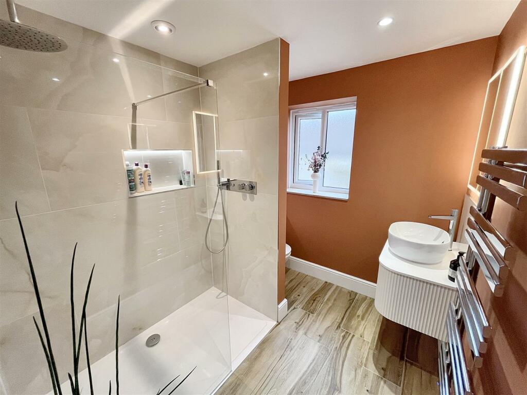 Additional property image - Cotswold View, Bath