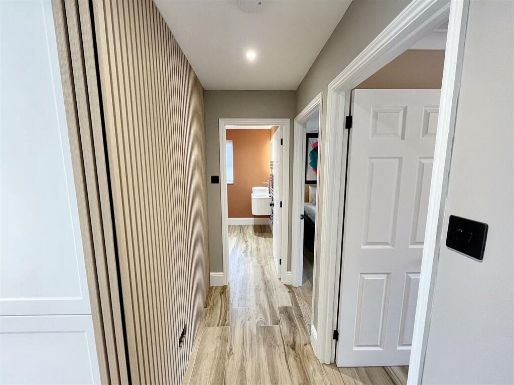 Additional property image - Cotswold View, Bath