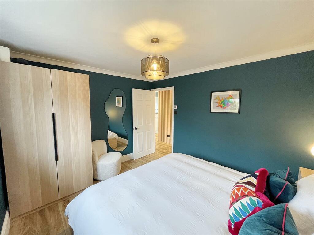 Additional property image - Cotswold View, Bath