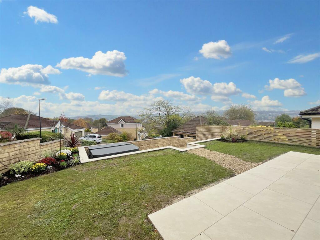 Additional property image - Cotswold View, Bath