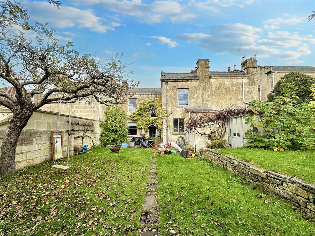 Additional property image - Beechen Cliff Road, Bath
