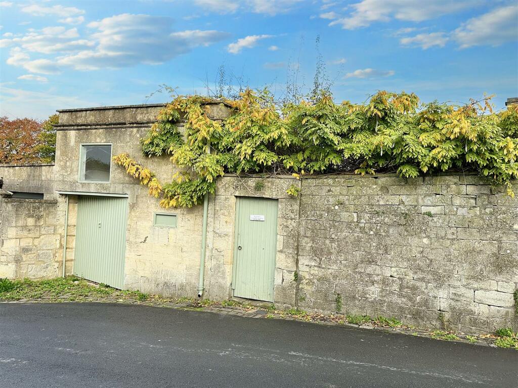 Additional property image - Beechen Cliff Road, Bath