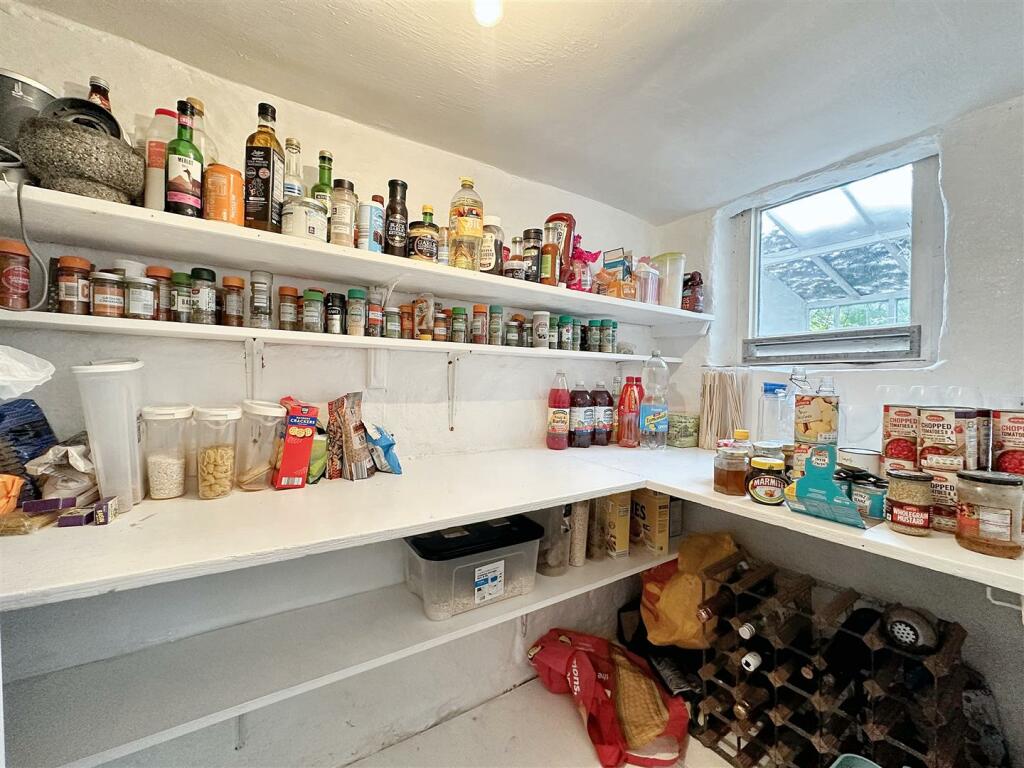 Additional property image - Beechen Cliff Road, Bath