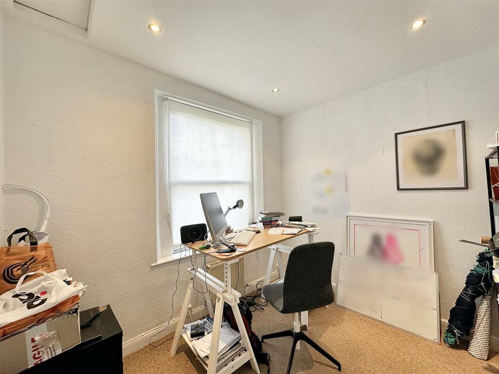 Additional property image - Beechen Cliff Road, Bath