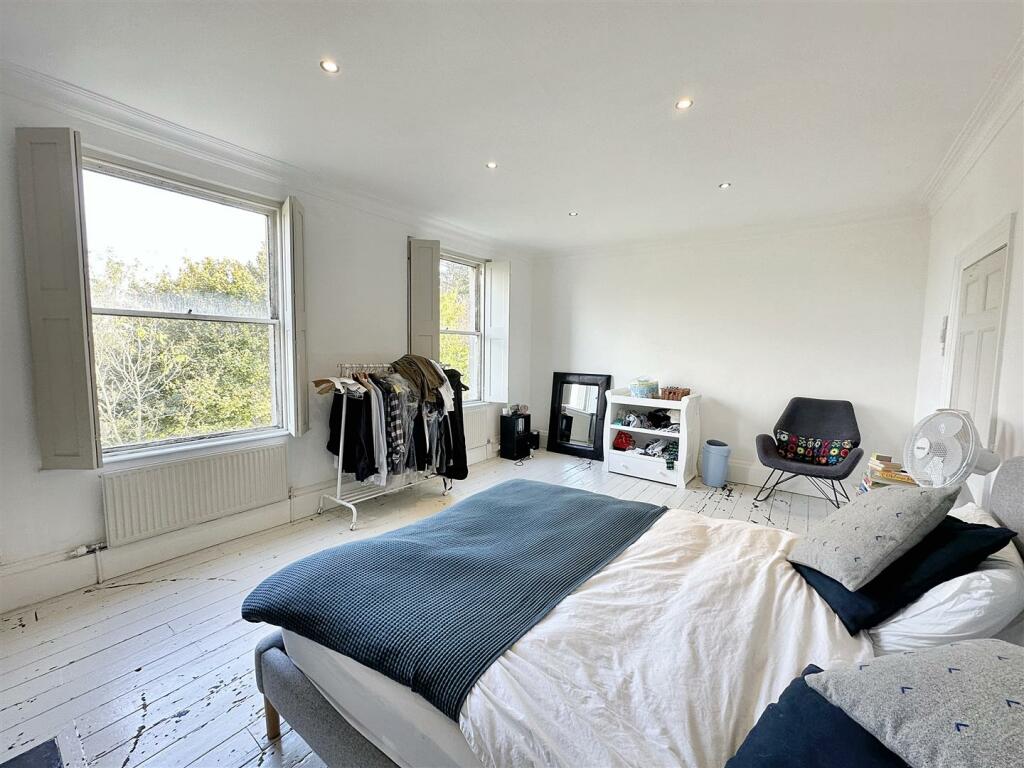 Additional property image - Beechen Cliff Road, Bath