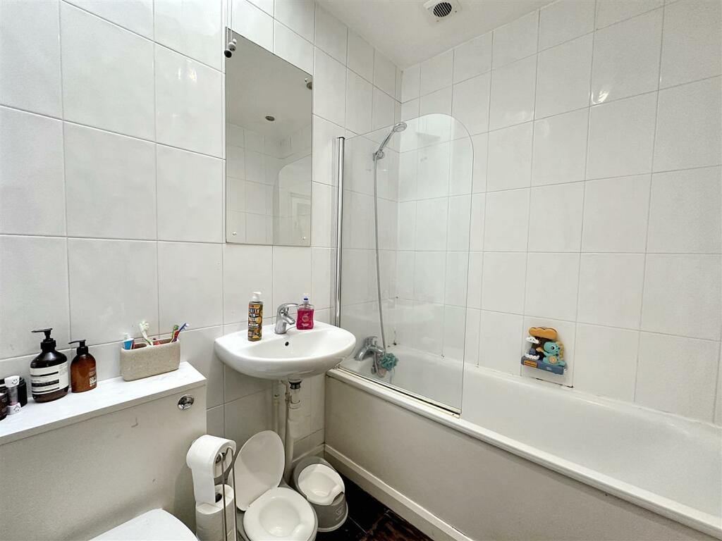 Additional property image - Beechen Cliff Road, Bath