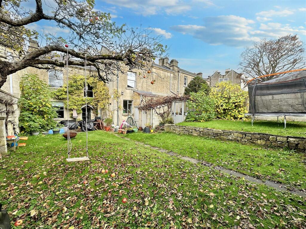 Additional property image - Beechen Cliff Road, Bath