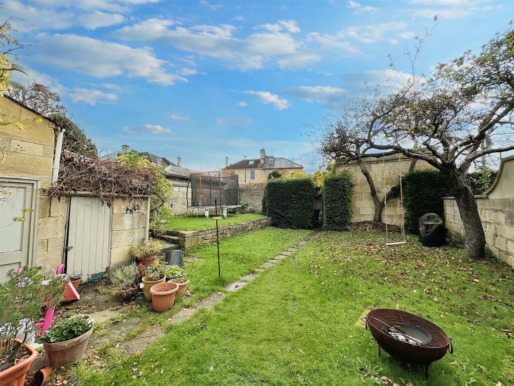 Additional property image - Beechen Cliff Road, Bath