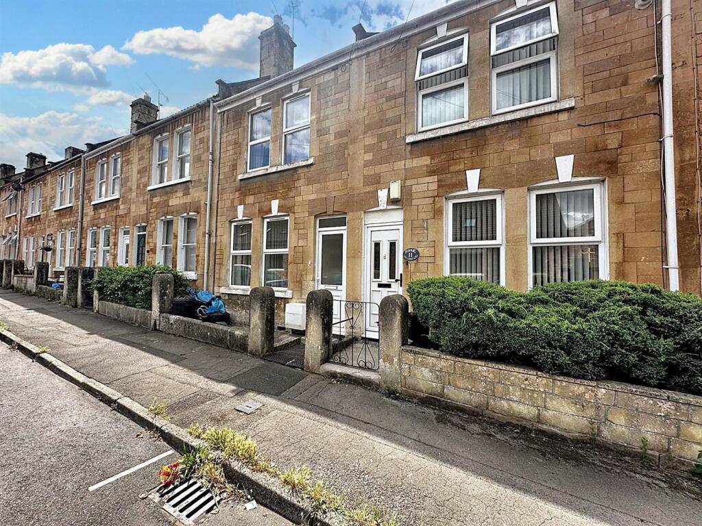 Main image of property: Lymore Gardens, Bath