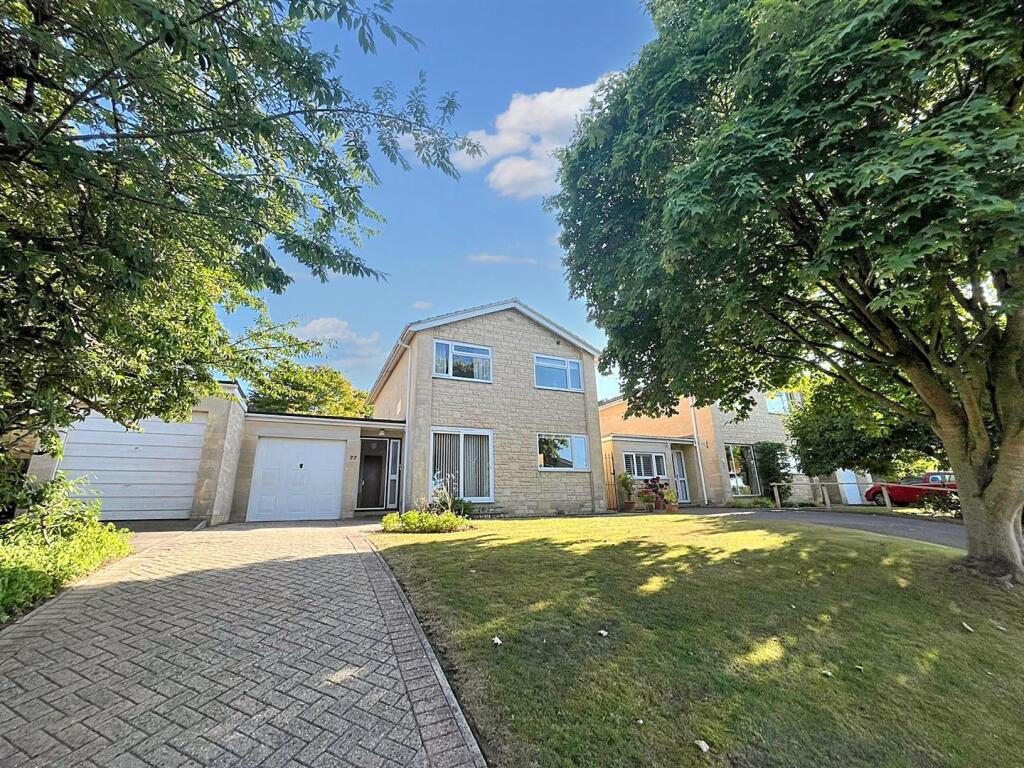 Main image of property: Castle Gardens, Bath