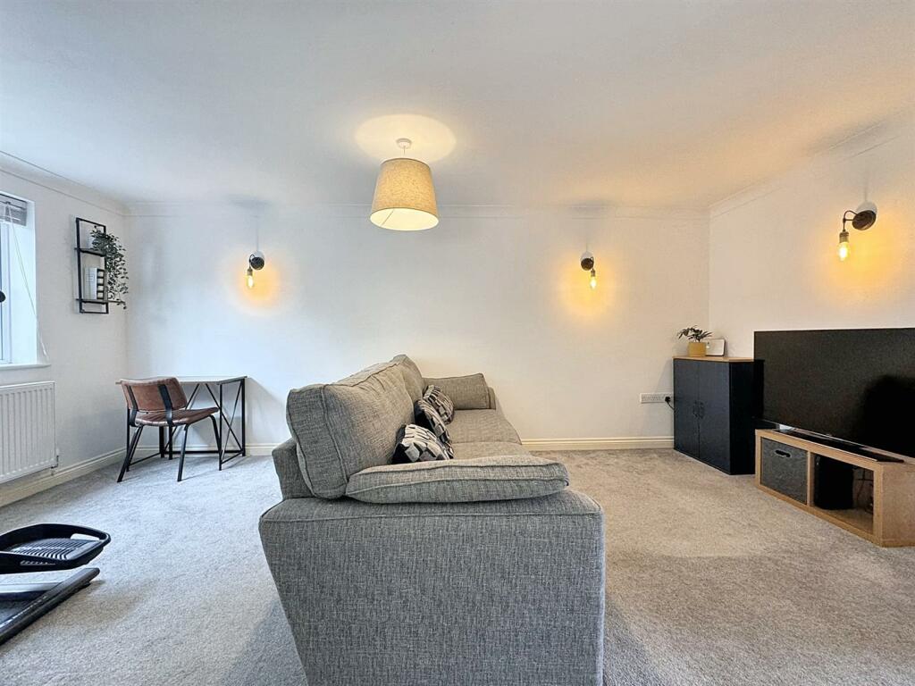 Additional property image - Millards Hill, Midsomer Norton