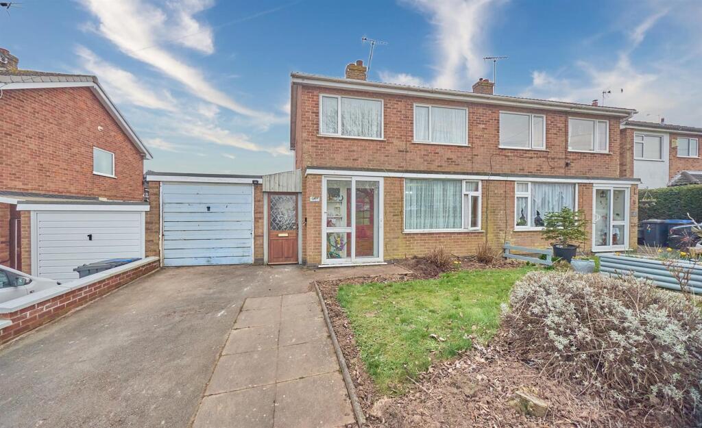 Main image of property: Cumbrae Drive, Hinckley