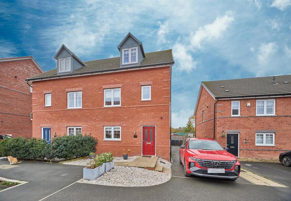 Main image of property: Notleyfield Close, Earl Shilton