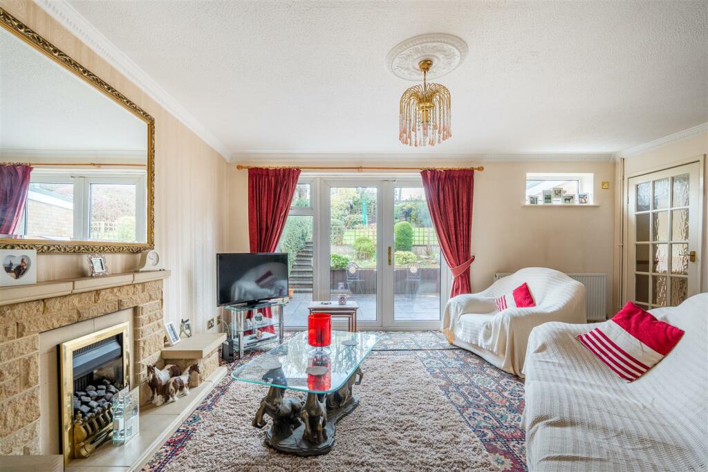 Additional property image - Taynton Close, Bitton, Bristol