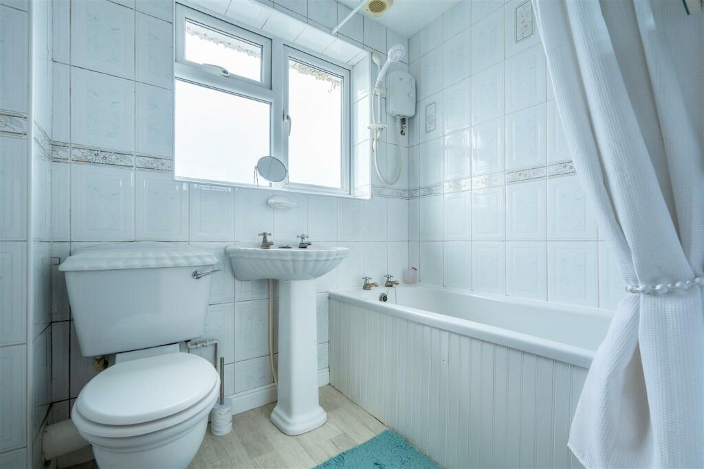 Additional property image - Taynton Close, Bitton, Bristol
