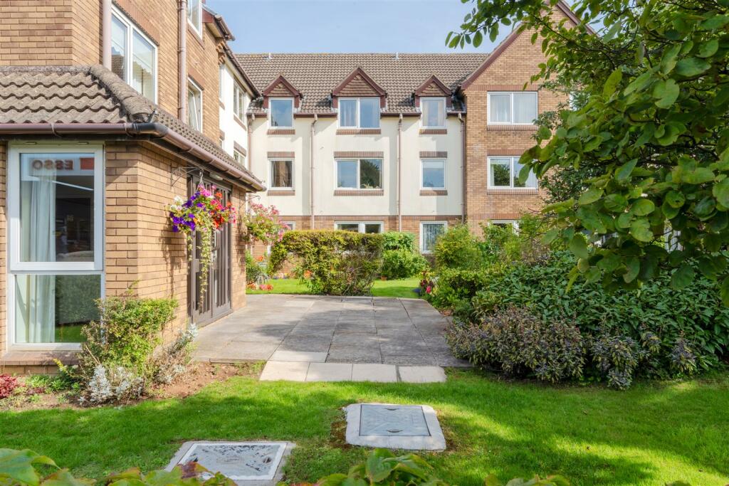 1 bedroom retirement property for sale in Bath Road, Keynsham, Bristol