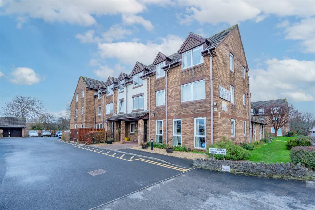 2 bedroom retirement property for sale in Bath Road, Bristol, BS31