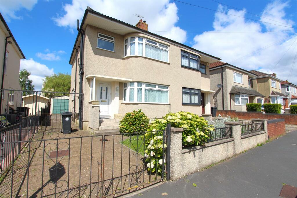 3 bedroom house for sale in Woodleigh Gardens, Whitchurch, Bristol, BS14