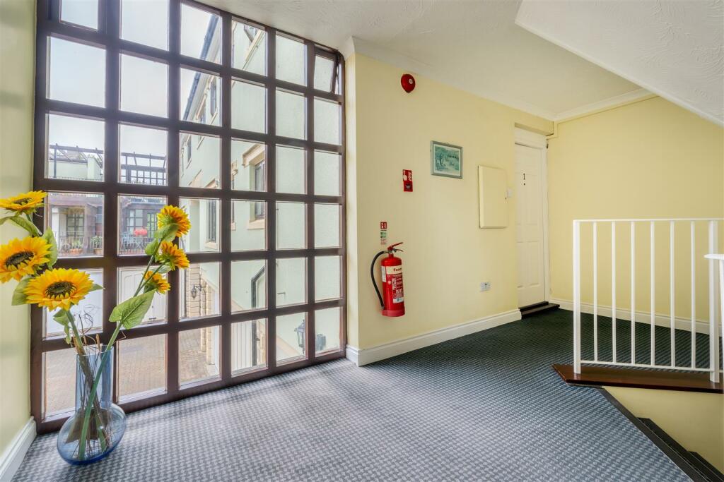 Additional property image - Dapps Hill, Keynsham, Bristol