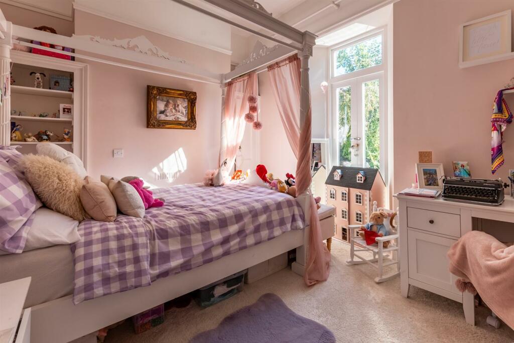 Additional property image - Bristol Road, Keynsham, Bristol