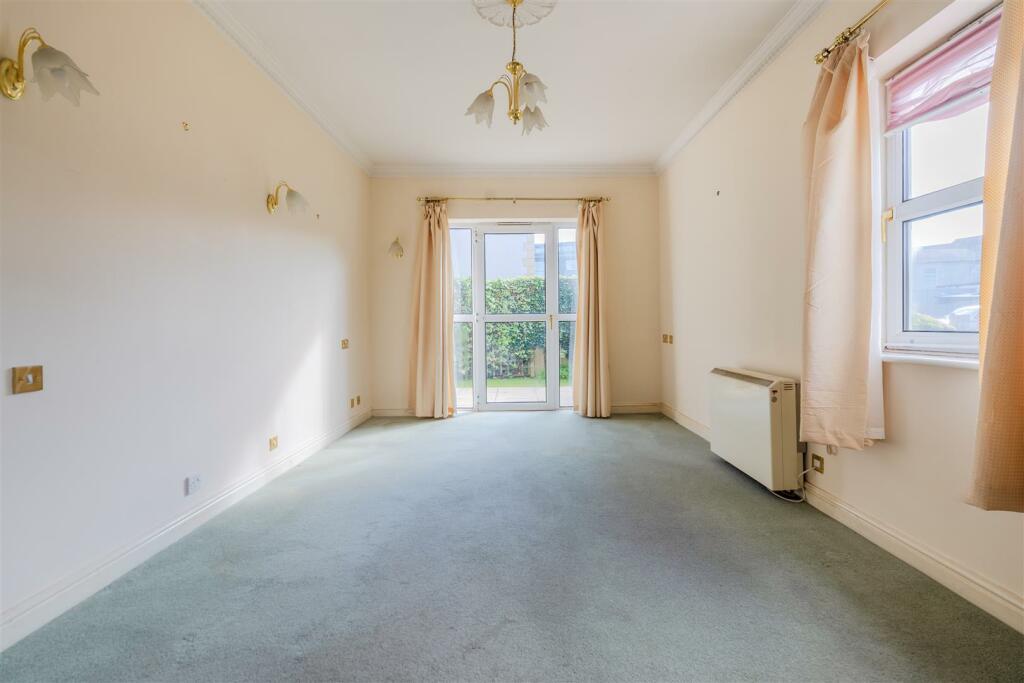 Additional property image - Back Lane, Keynsham, Bristol