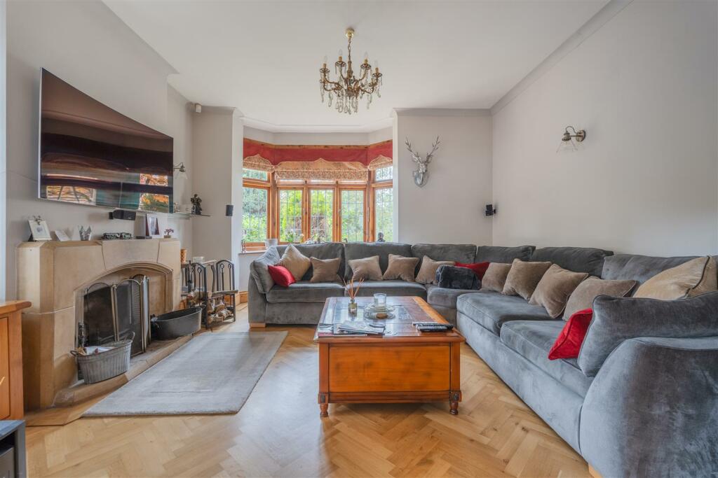Additional property image - London Road, Warmley, Bristol