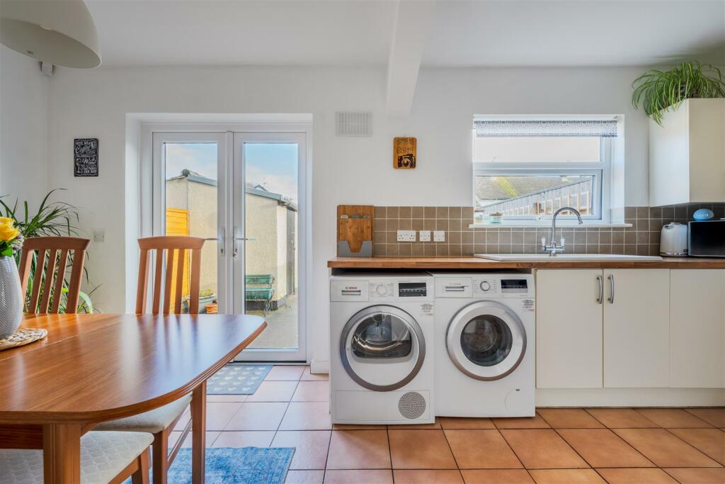 Additional property image - The Grove, Warmley, Bristol