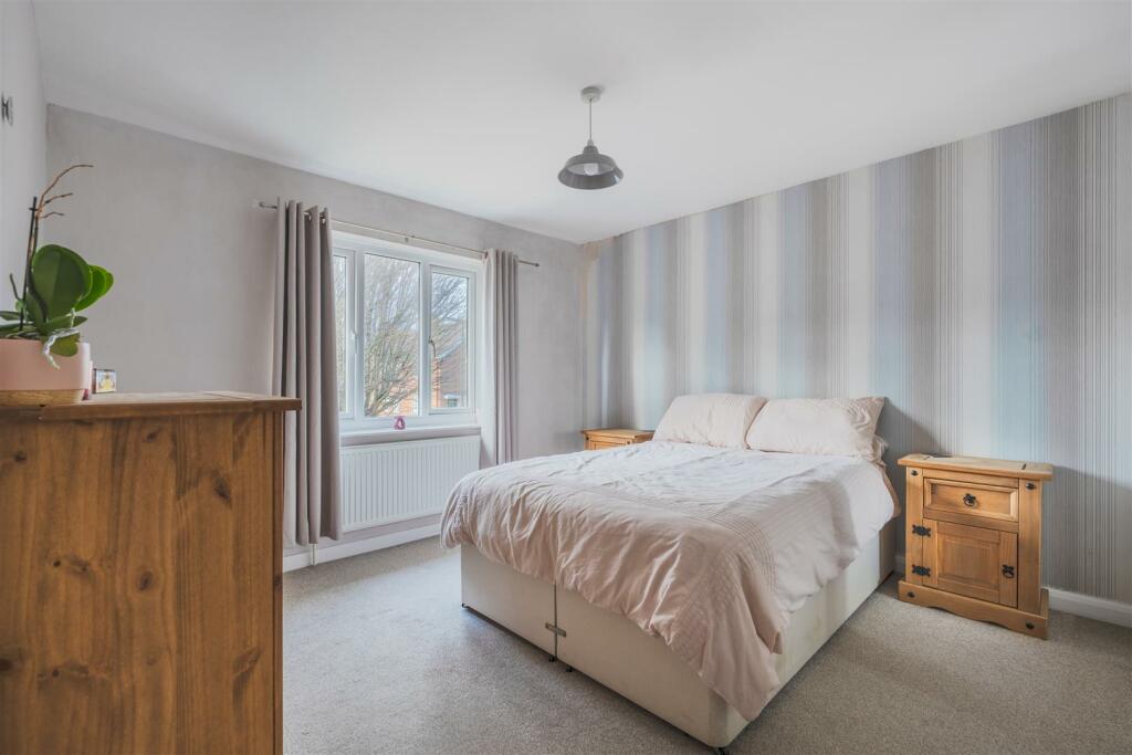 Additional property image - The Grove, Warmley, Bristol