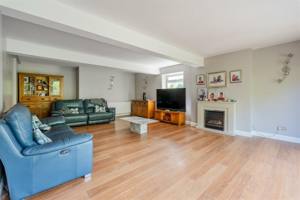 Additional property image - School Road, Oldland Common, Bristol