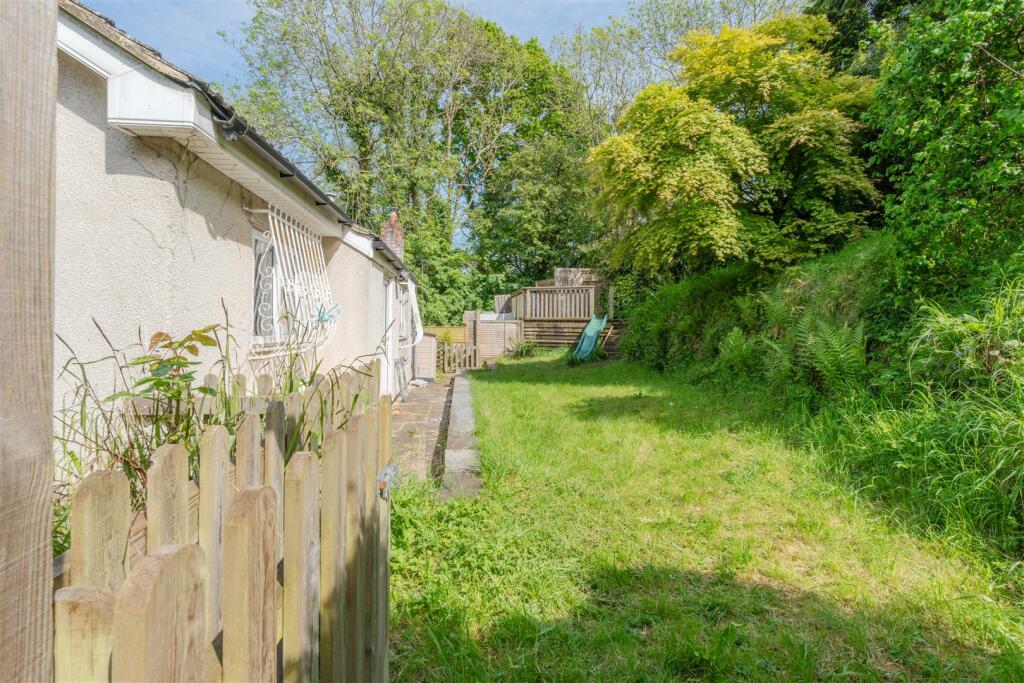 Additional property image - School Road, Oldland Common, Bristol