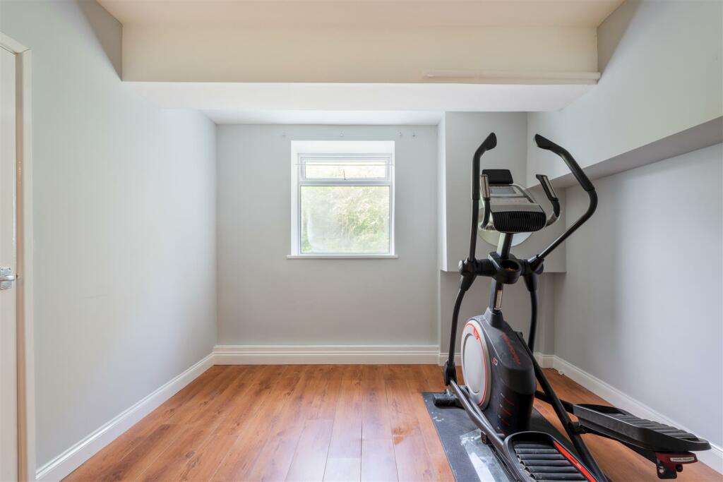 Additional property image - School Road, Oldland Common, Bristol