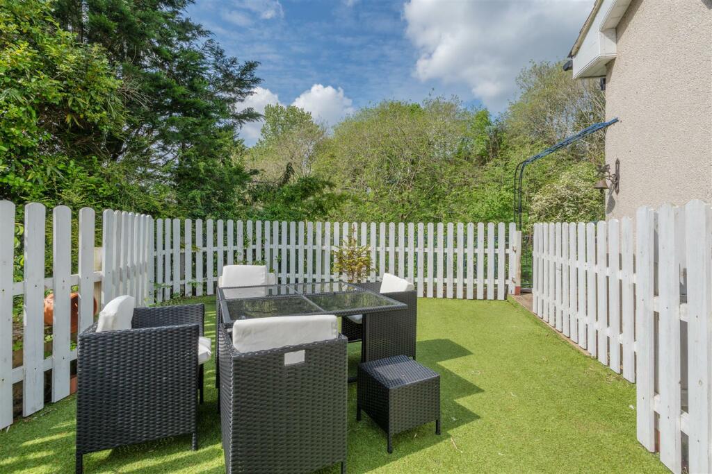 Additional property image - School Road, Oldland Common, Bristol