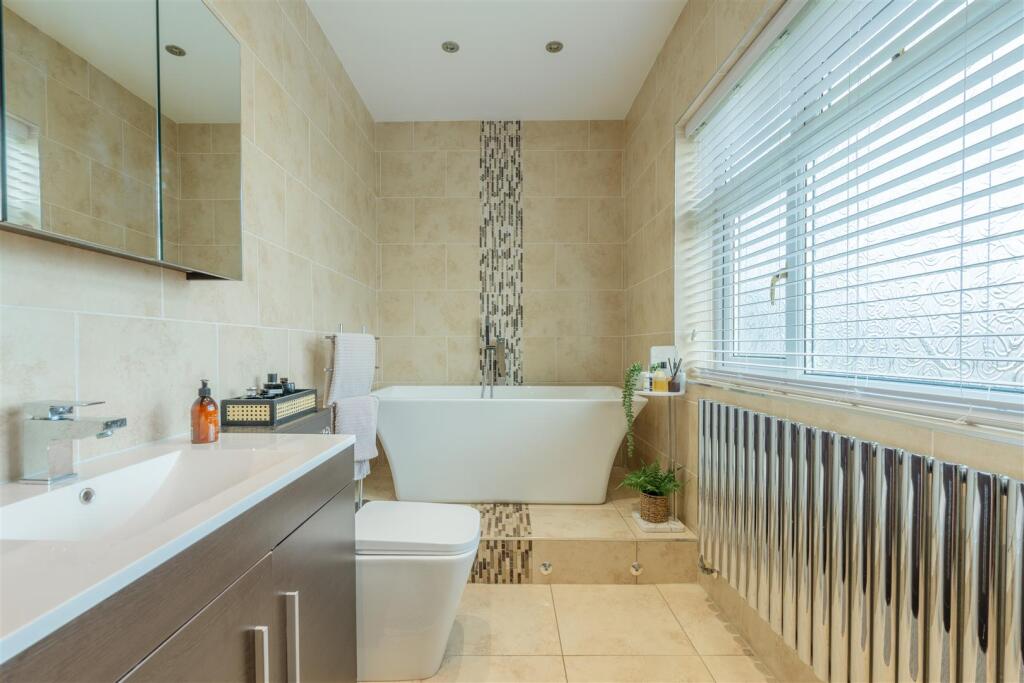 Additional property image - Wellsway, Keynsham, Bristol