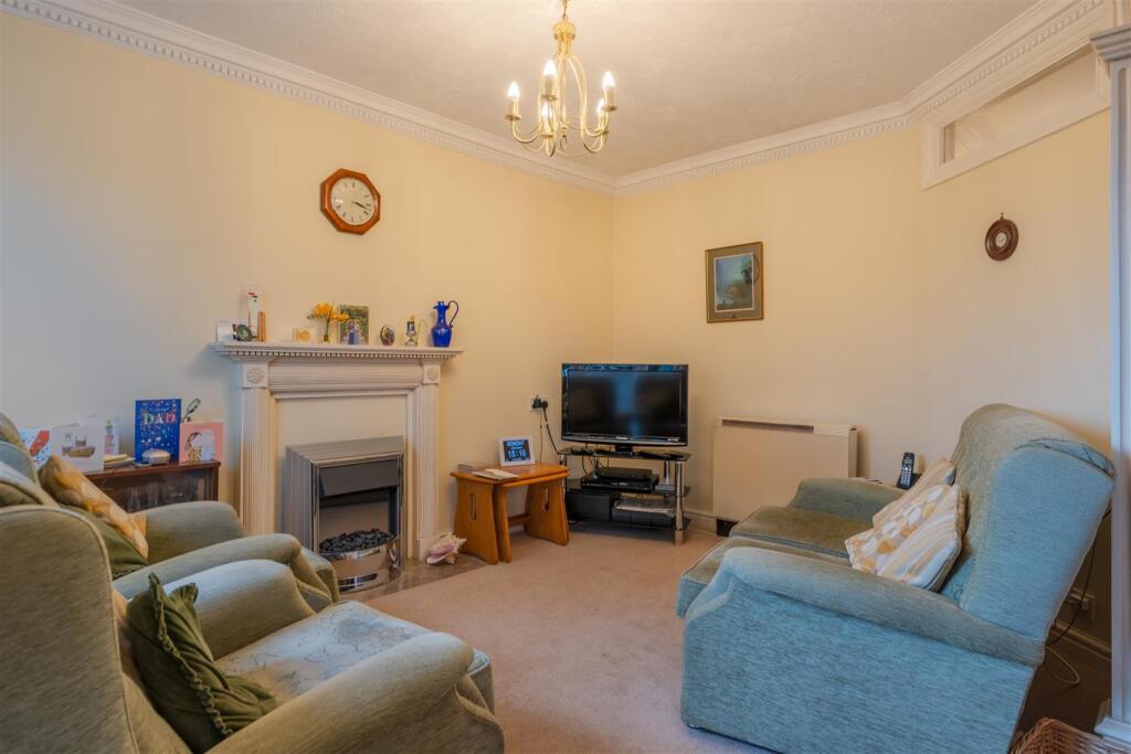 Additional property image - The Hydes, Back Lane, Keynsham, Bristol