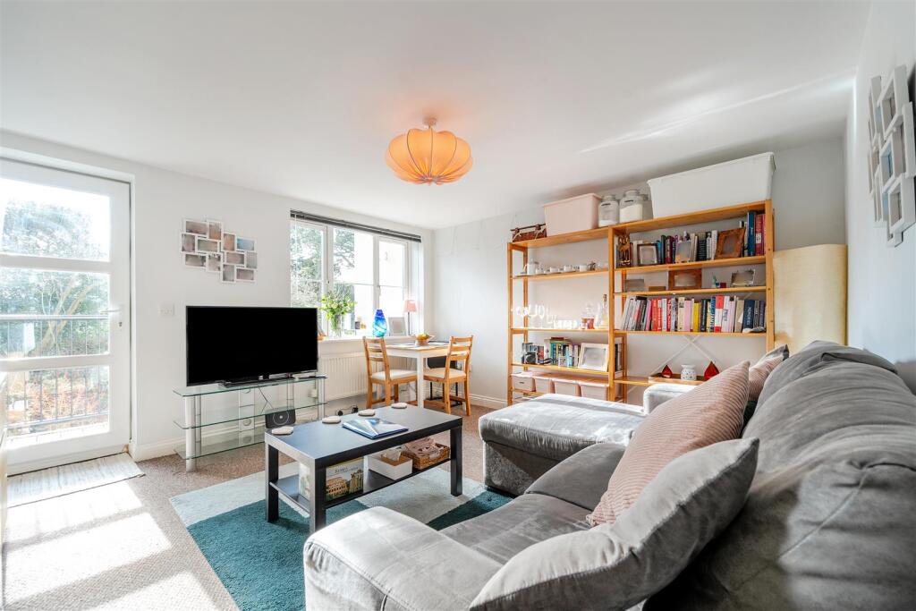 Additional property image - 34 Rochester Road, Bristol