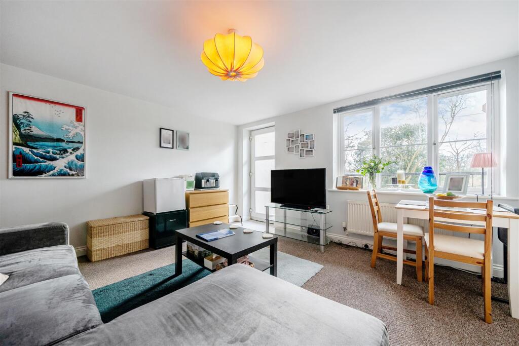 Additional property image - 34 Rochester Road, Bristol