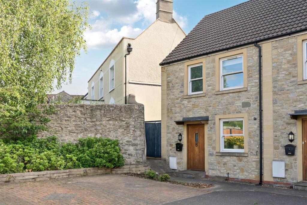 Main image of property: Bath Hill, Keynsham, Bristol