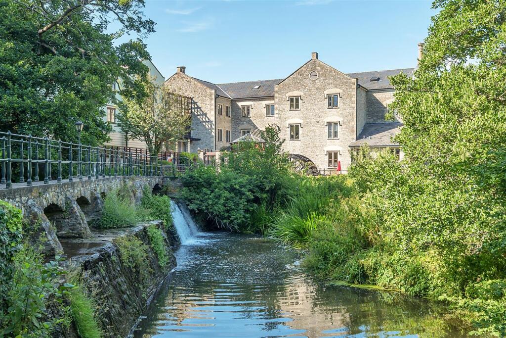 Main image of property: Dapps Hill, Keynsham, Bristol