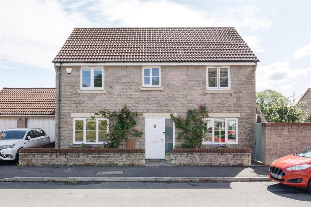 Main image of property: The Mead, Keynsham, Bristol