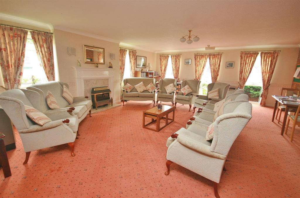 1 bedroom retirement property for sale in Bath Road, Keynsham, Bristol