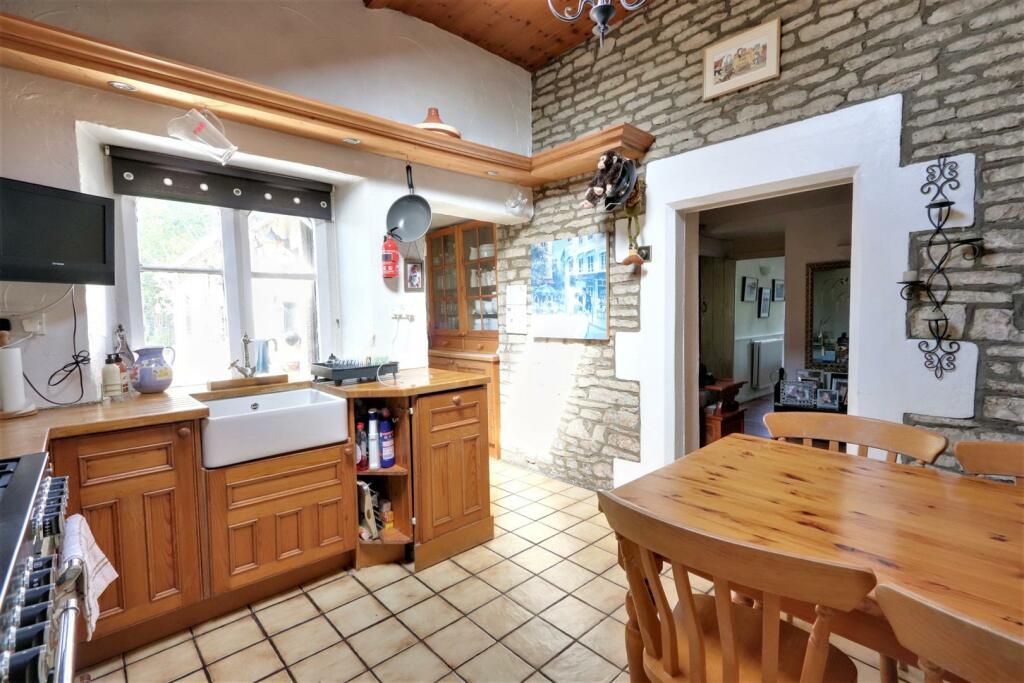Additional property image - Cherry Garden Lane, Bitton, Bristol