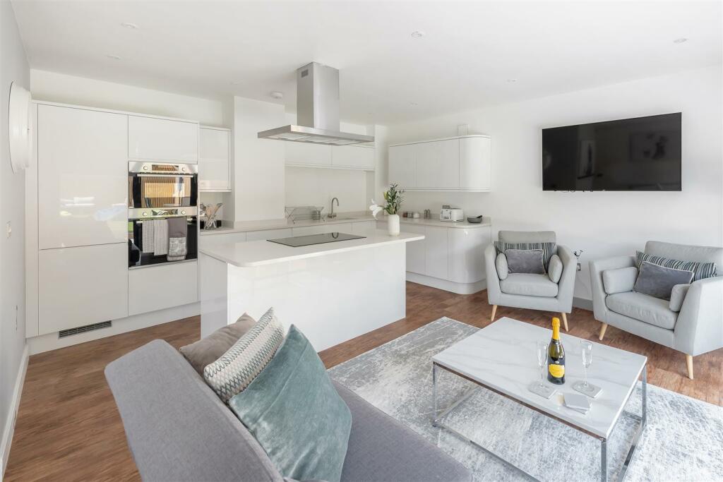 Additional property image - The Shallows Saltford