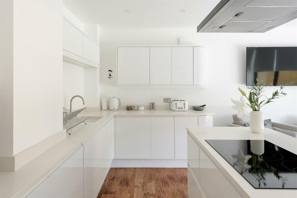 Additional property image - The Shallows Saltford
