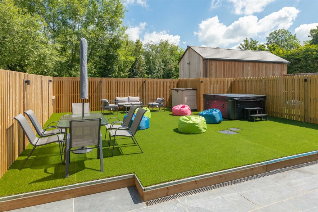 Additional property image - The Shallows Saltford