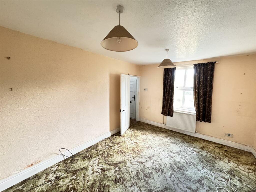 Additional property image - Mead Lane, Saltford, Bristol