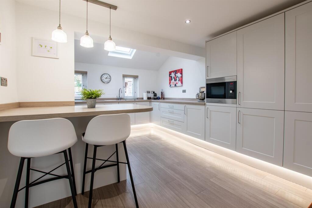 Additional property image - Maynard Terrace, Clutton, Bristol