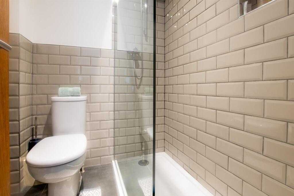 Additional property image - Bath Road, Bitton, Bristol